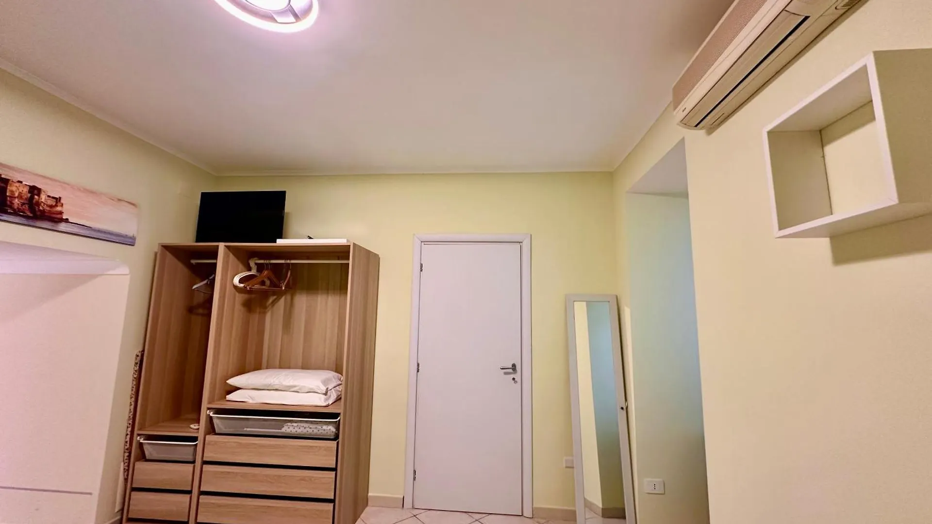 Life In Naples Apartment