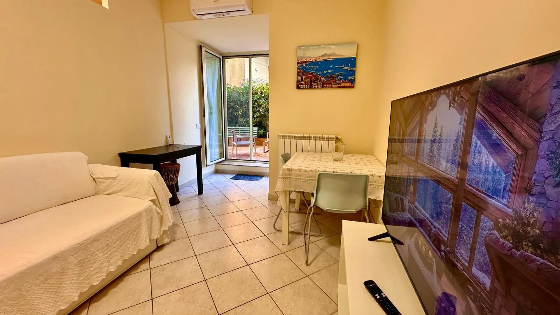 Life In Naples Apartment