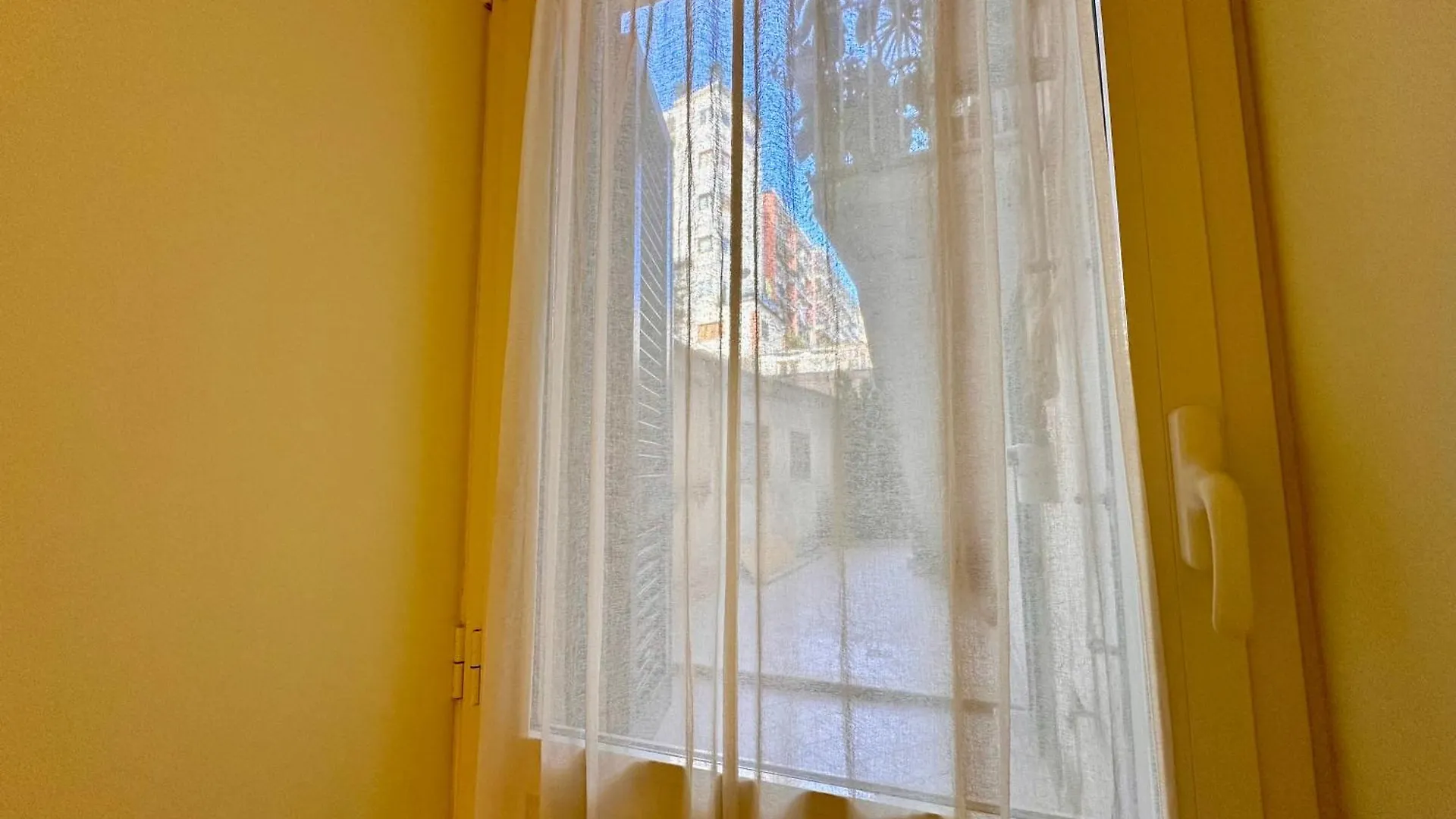 Life In Naples Apartment 0*,