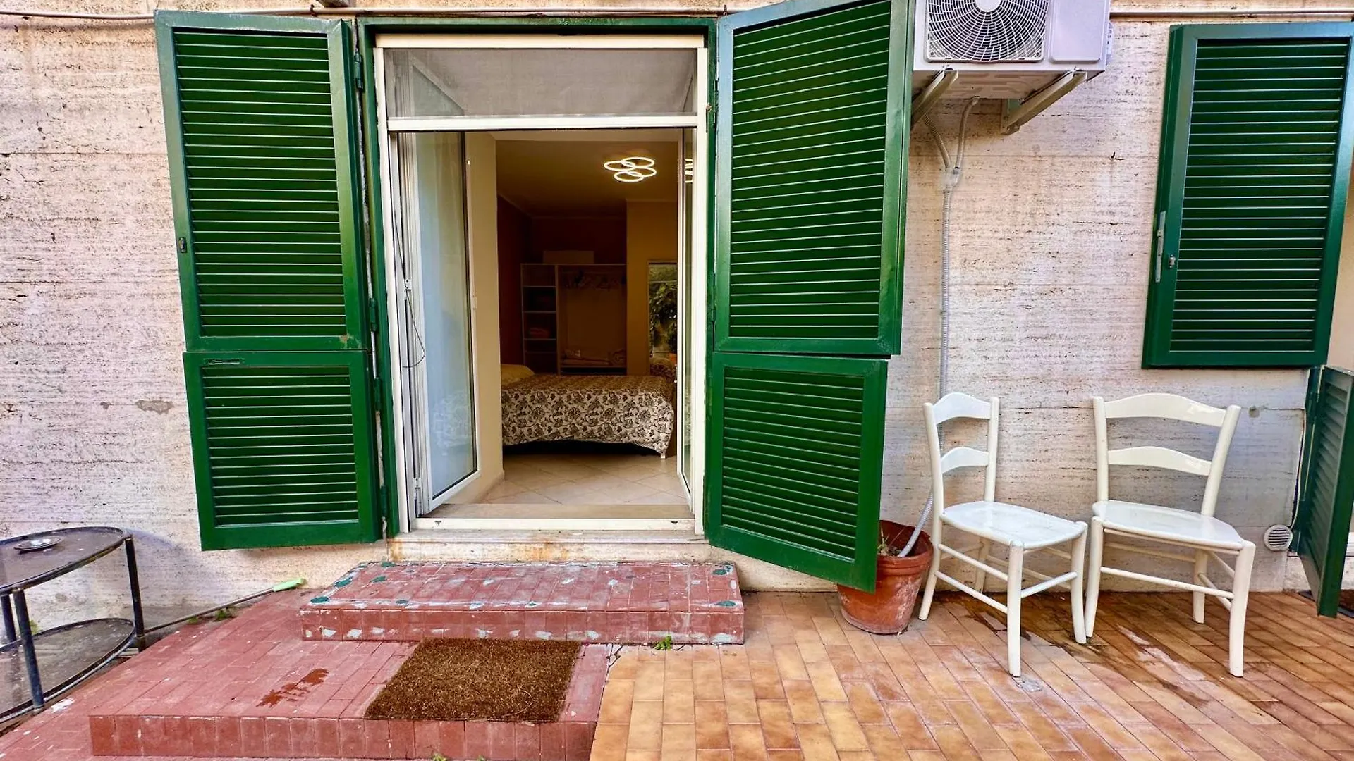 Life In Naples Apartment
