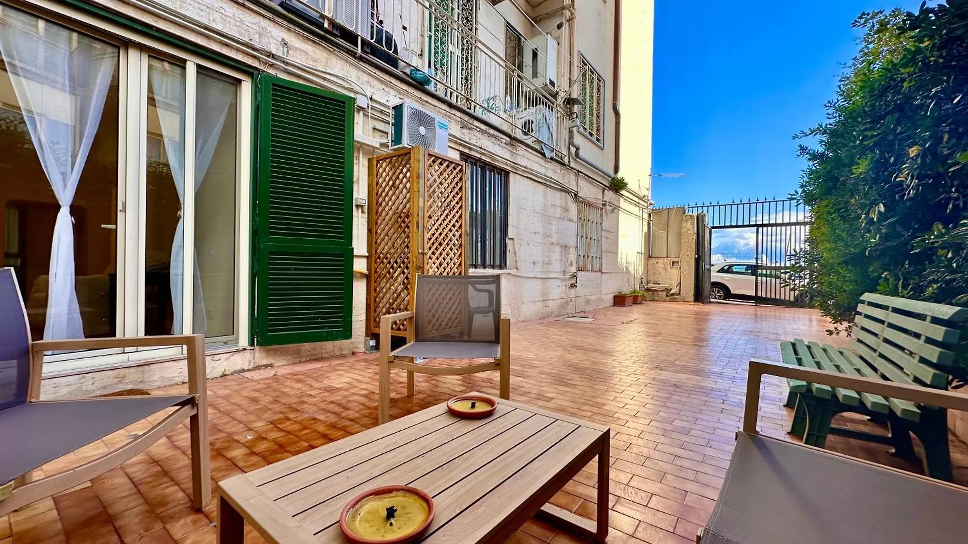 Life In Naples Apartment